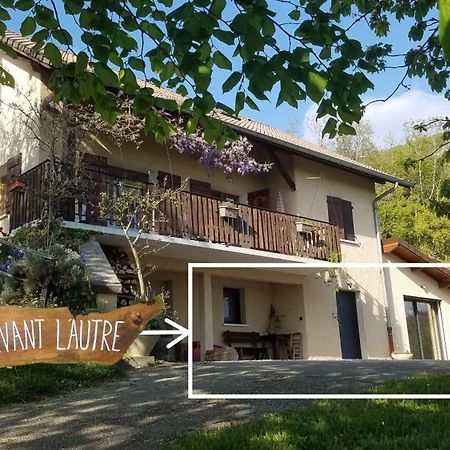 Un Pied Devant L'Autre Sainte-Marie-D'Alvey Kültér fotó
